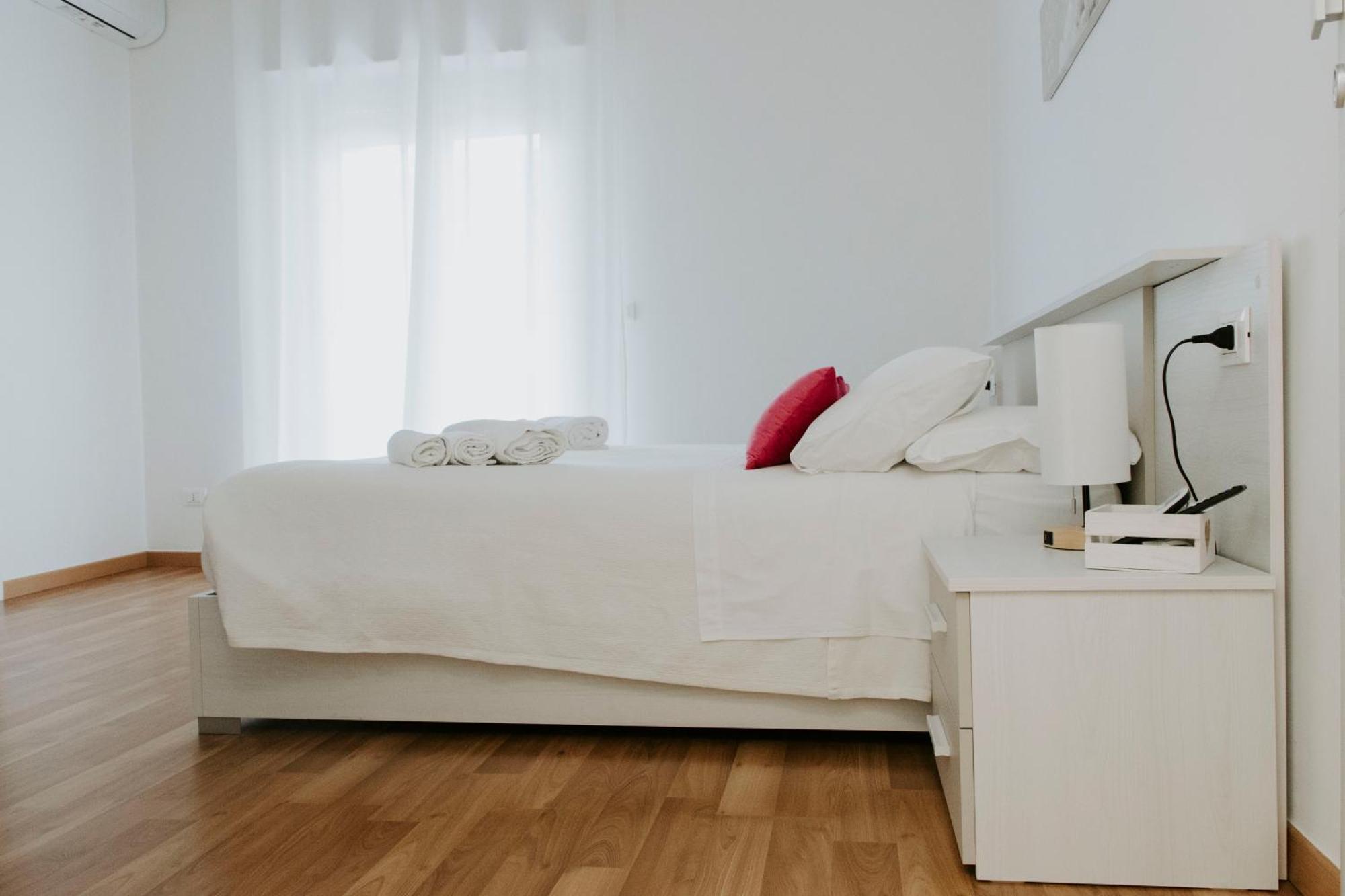 Bnb Nuova Vita Paola Exterior foto